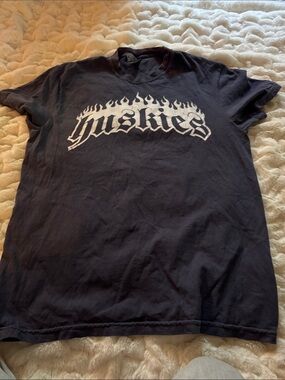Huskies Graphic Short Sleeve Tee - UConn